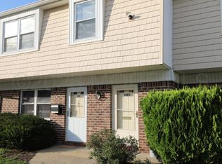 1405 Silver Ct, Hamilton, NJ 08690