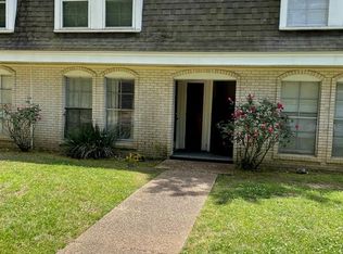 2020 Continental Ave APT 104, Tallahassee, FL 32304