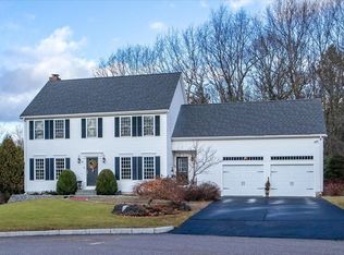 19 Bridgeview Cir, Walpole, MA 02081