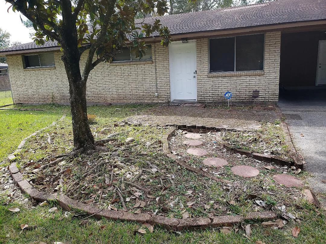 4 bed, 1708 sqft, $1,900 — Photo 2
