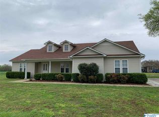 11374 Friend Rd, Athens, AL 35611