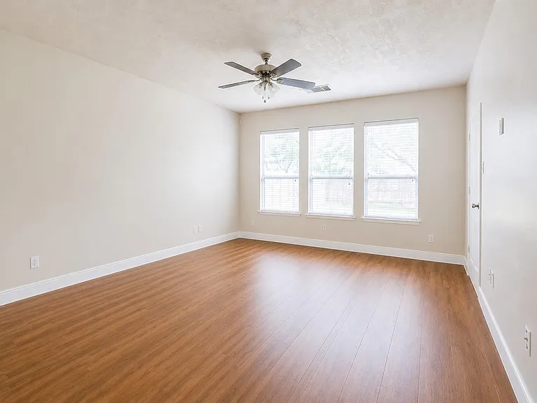 19326 Poppy Grove Ln — Photo 11