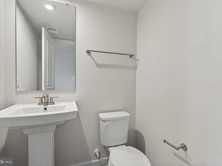 7118 Bighorn Rd — Photo 32