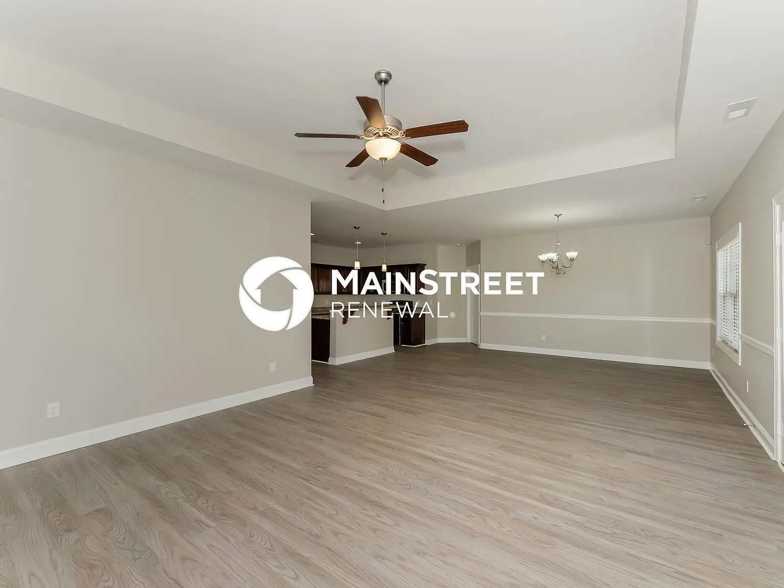 3024 Honeysuckle Dr — Photo 3