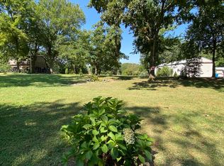 1697 Mills Rd, Ozark, MO 65721