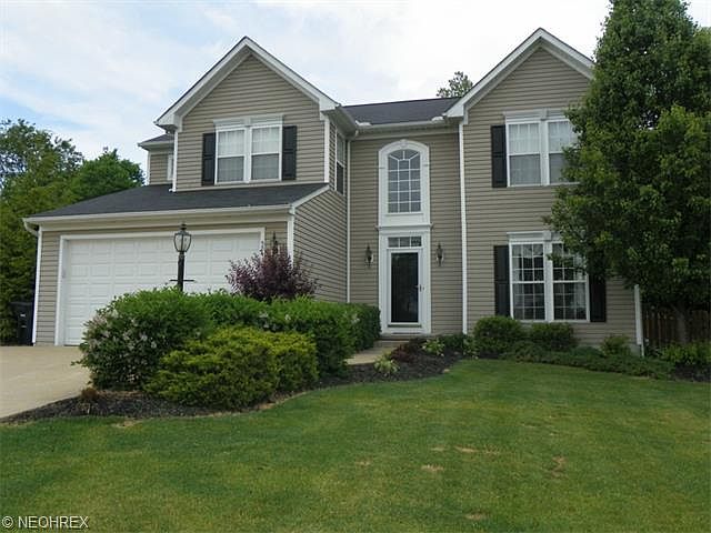 1st image of 524 Greystone Dr