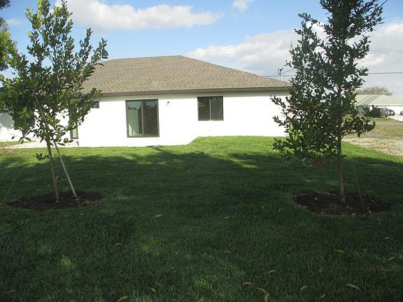 4th image of 1012 Andalusia Blvd