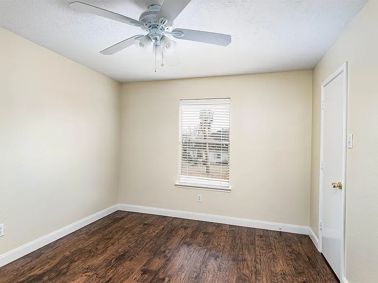7910 Still Water St — Photo 26