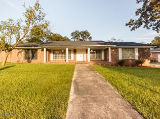 1079 Parkridge Cir W, Jacksonville, FL 32211