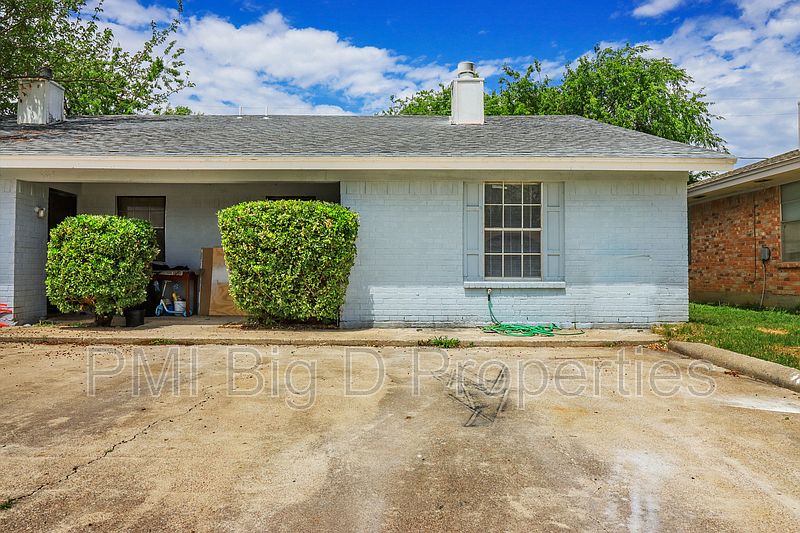 1st image of 5812 Tinsley Dr #B