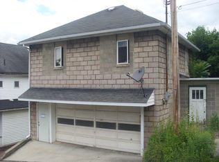 967 Ash St, Johnstown, PA 15902
