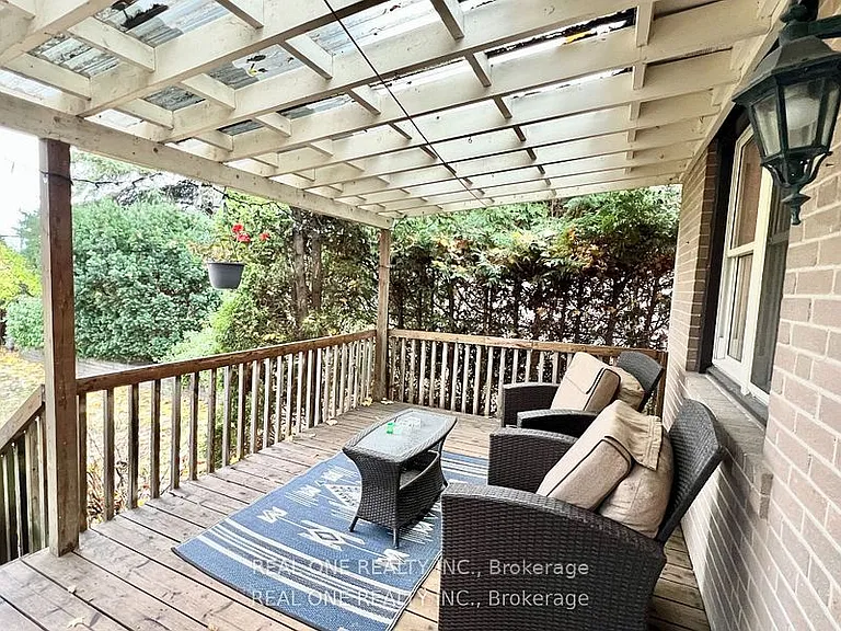 6 Fairhill Cres — Photo 18