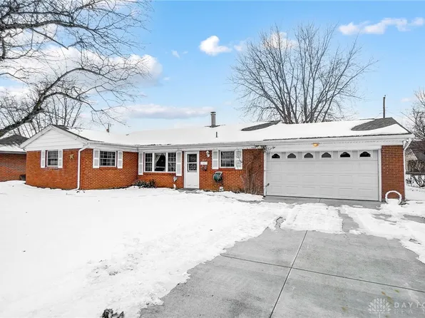28 Woods Dr, West Milton, OH 45383