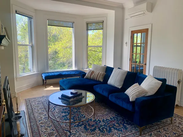 714 W Webster Ave #3E, Chicago, IL 60614
