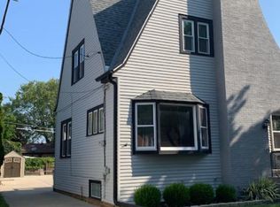 912 Augusta St, Racine, WI 53402