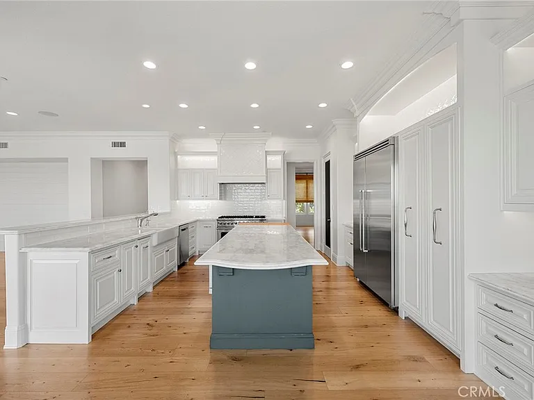 2309 Skyline Dr — Photo 11