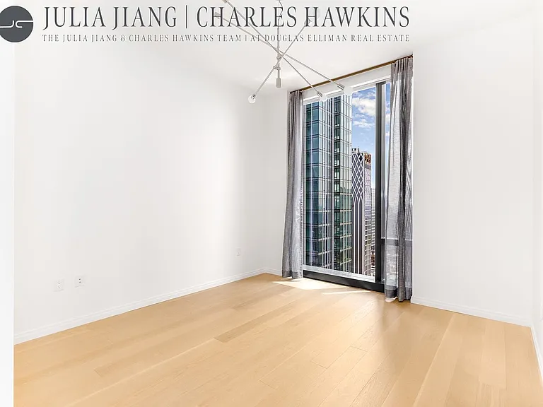 277 5th Ave #33B — Photo 12