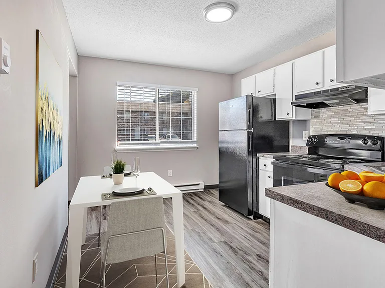 1358 Meriden Rd #12 — Photo 3