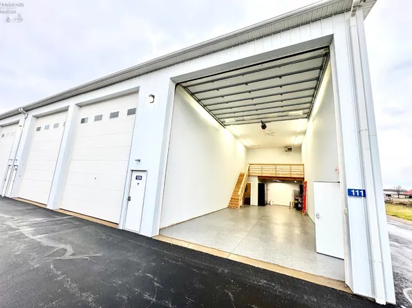 780 SE Catawba Rd #11, Port Clinton, OH 43452