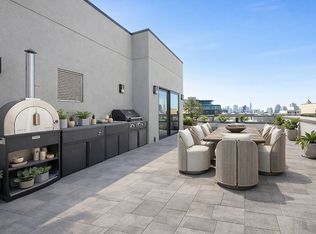 19 N Henry St #4, Brooklyn, NY 11222