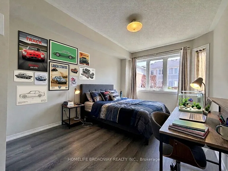 18 Clark Ave W #55 — Photo 11