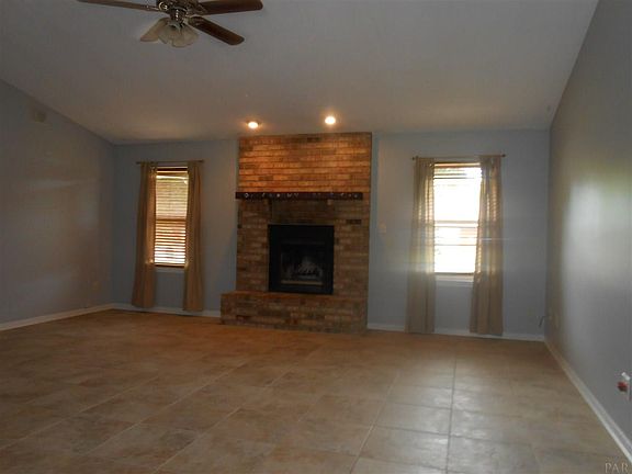 3rd image of 3884 Sail Wind Dr
