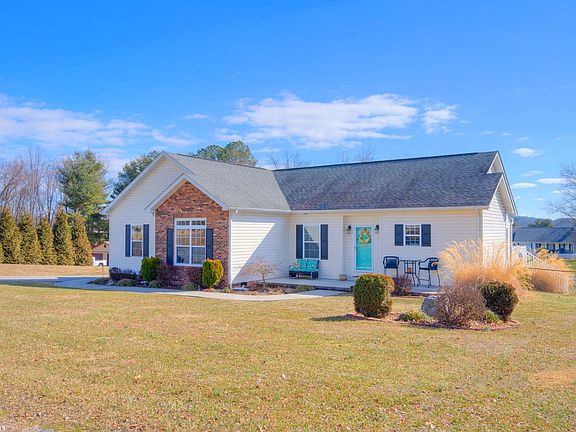 4th image of 4768 Barton Dr