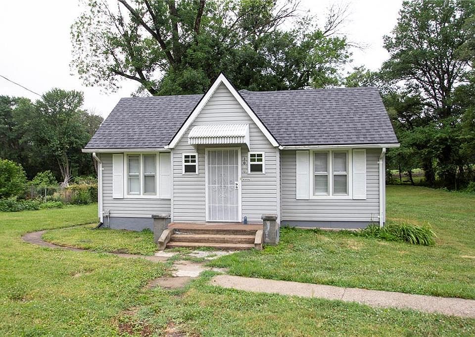 1st image of 3010 N 74th St