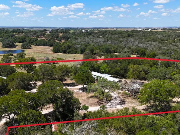 1724 OLD LEHMANN RD, Seguin, TX 78155