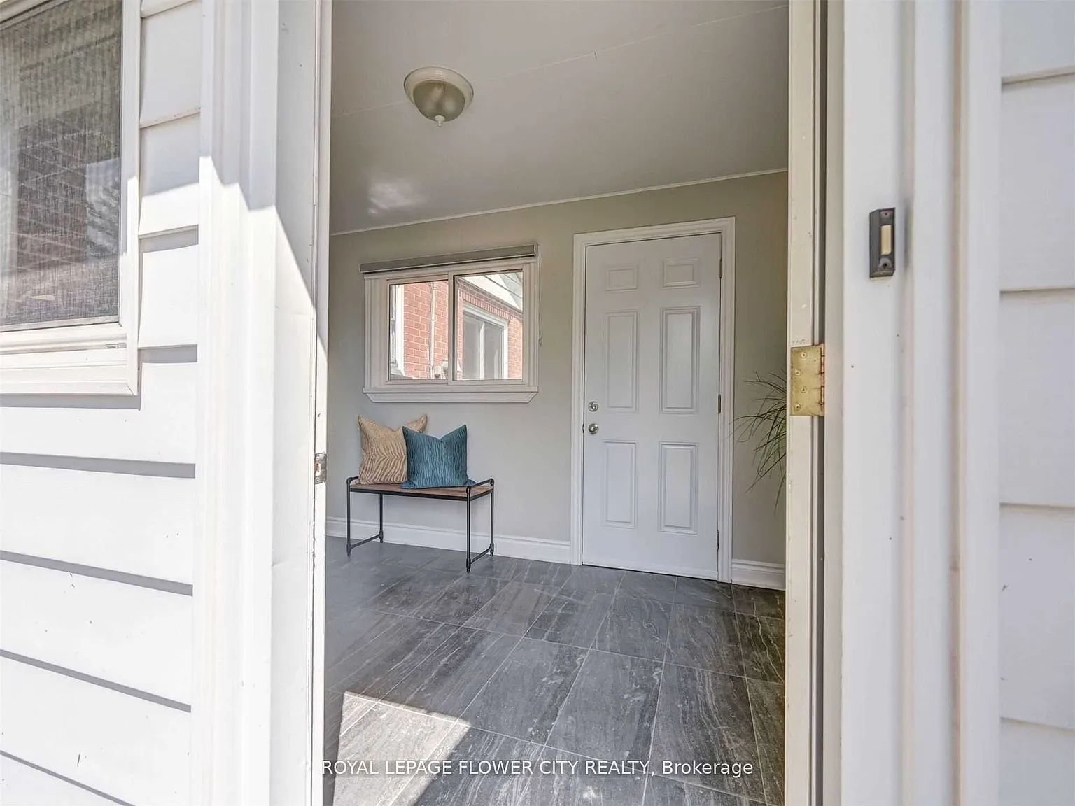 4 bed, $3,100 — Photo 4