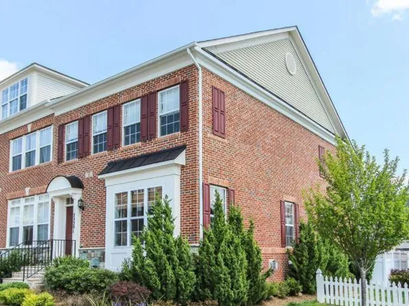 23201 Rainbow Arch Dr, Clarksburg, MD 20871