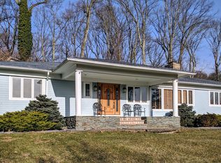 5 Raynor Rd, Morristown, NJ 07960