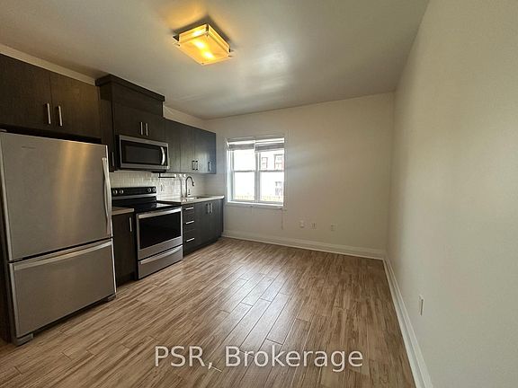 2nd image of 3110 Lake Shore Blvd W #3