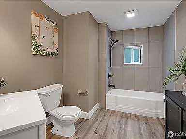 2619 S 15th St — Photo 12