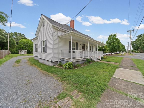2nd image of 404 N Jones Ave