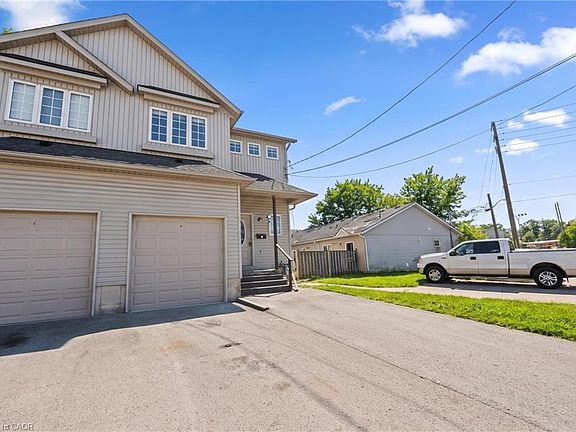 3rd image of 2 Townline Rd E