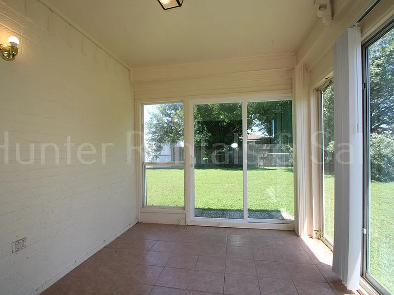 2804 Derby Dr — Photo 22