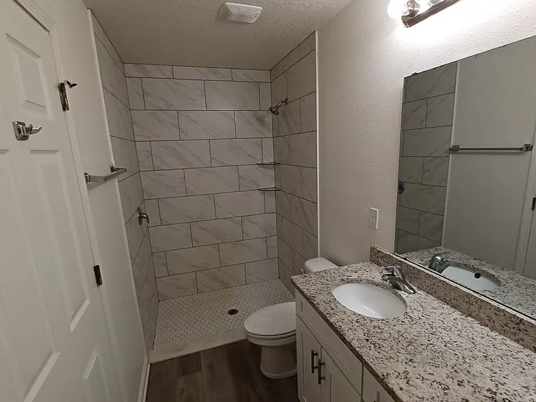 614 Hannah St — Photo 11