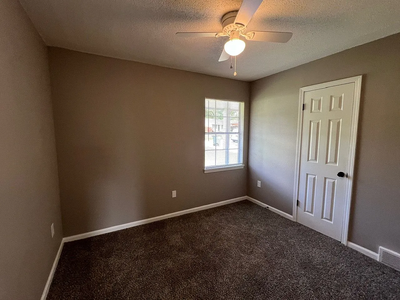 4839 Appleville St — Photo 4