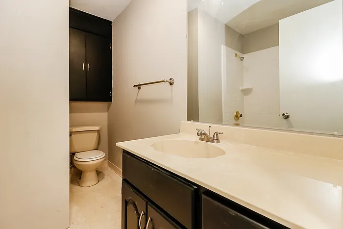 821 Hillside Dr — Photo 9
