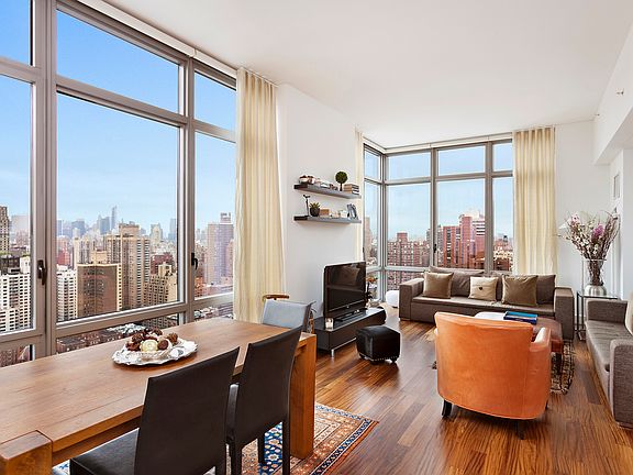 2nd image of 333 E 91st St #33CD