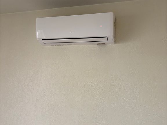 3rd image of 740 N Grandview Ave APT 2