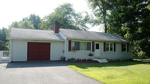 10 Vail Road - Garage