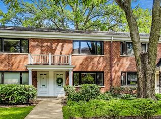 2535 Asbury Ave, Evanston, IL 60201