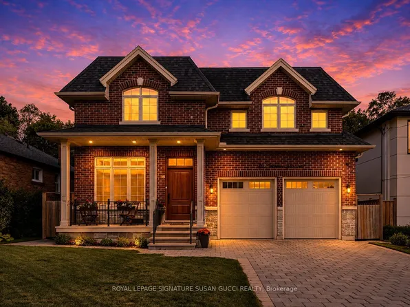 49 Ferris Rd, Toronto, ON M4B 1G2