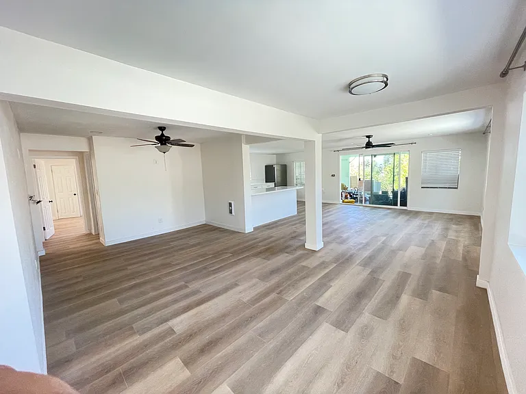 533 Mar Vista Dr — Photo 2