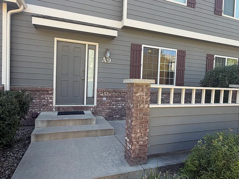 320 Strasburg Dr #A9 — Photo 1