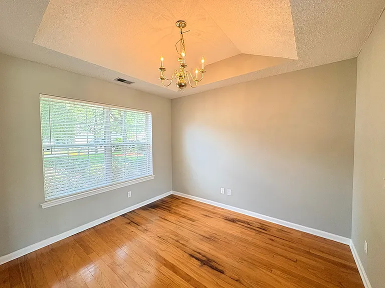 465 Live Oak Walk — Photo 4