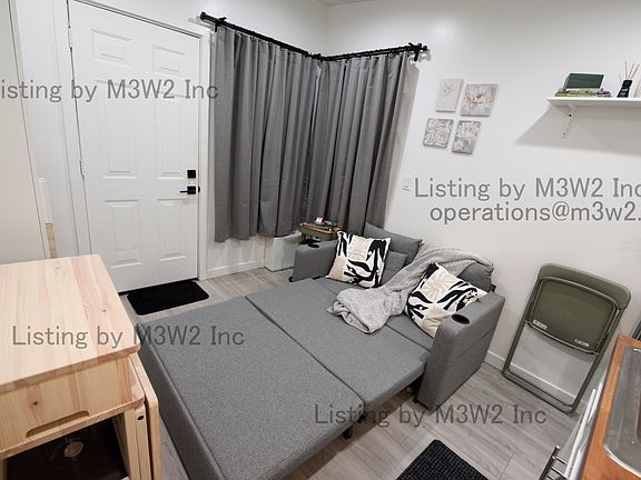 4th image of 17 1/2 E Ellis St #1