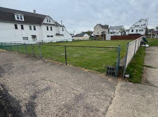 20 Cook St, Ashley, PA 18706
